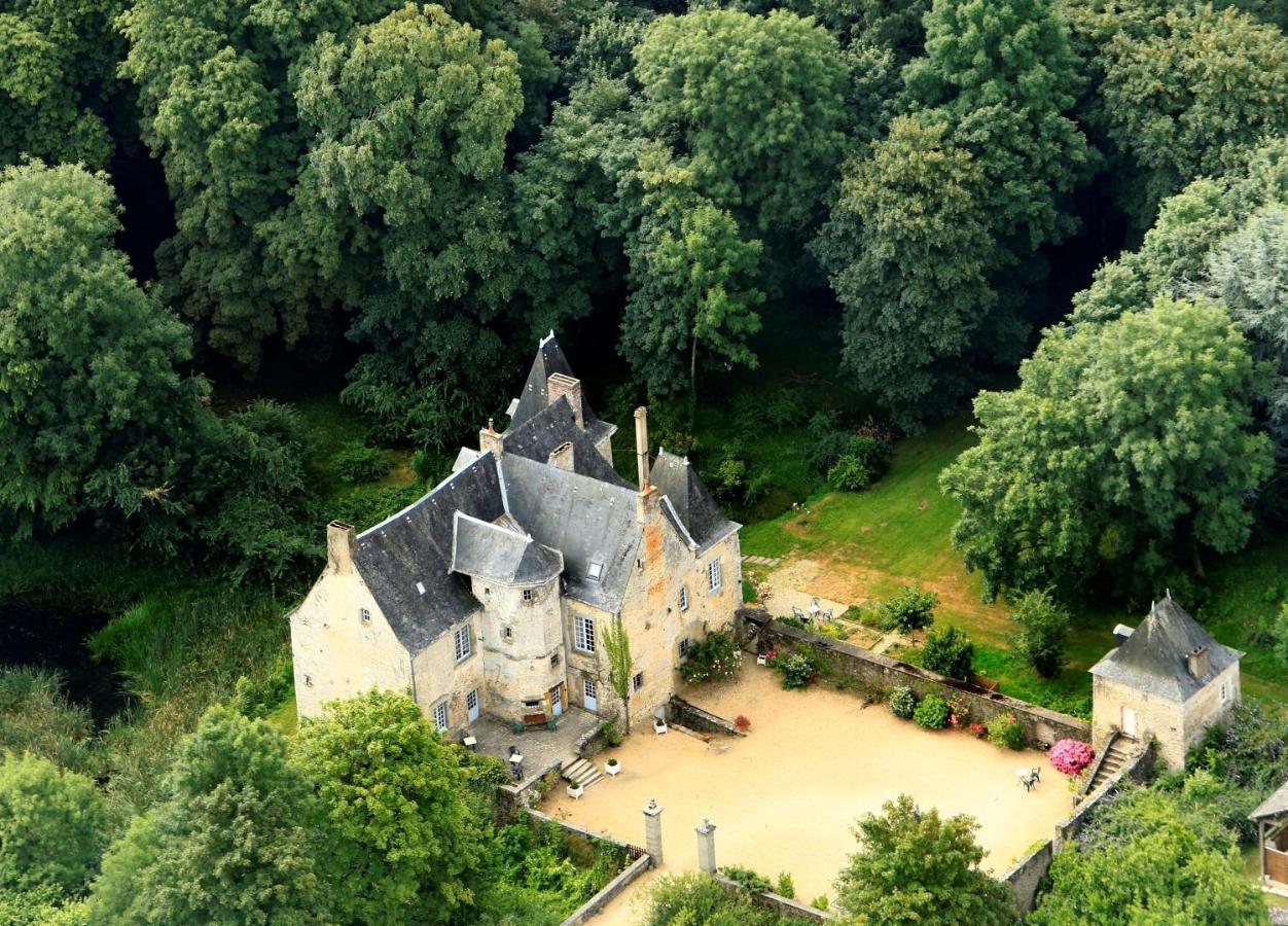 Hotel Manoir de Rouessé Laval  Esterno foto