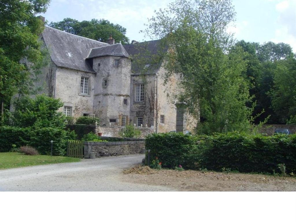 Hotel Manoir de Rouessé Laval  Esterno foto