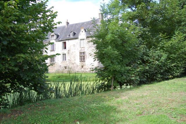Hotel Manoir de Rouessé Laval  Esterno foto