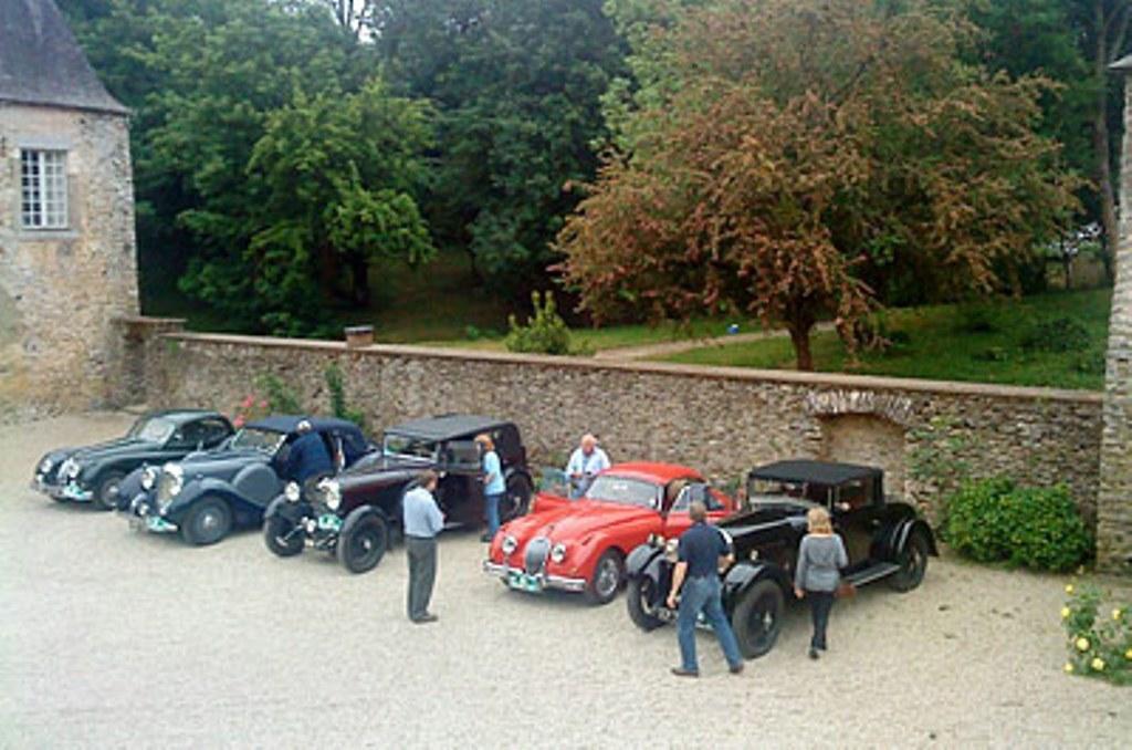 Hotel Manoir de Rouessé Laval  Esterno foto